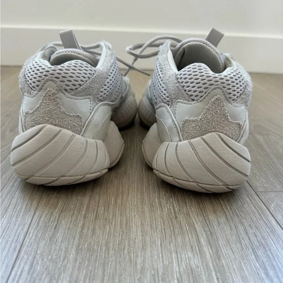 Yeezy 500 size 8.5 color Salt - Picture 9 of 10